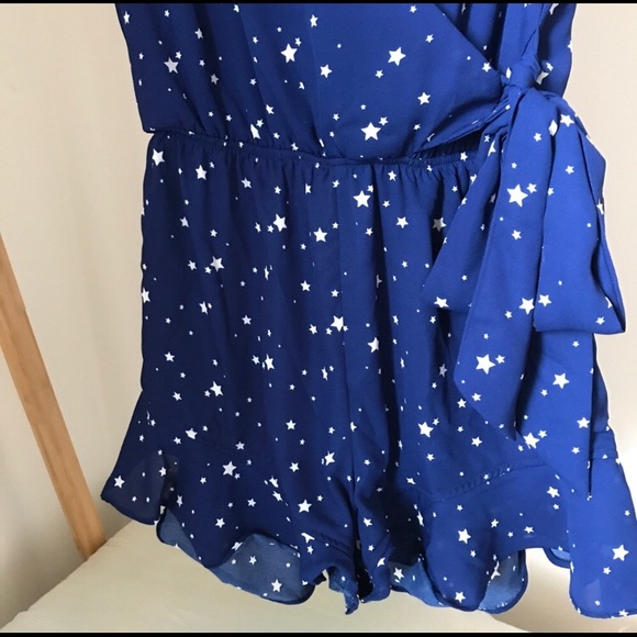 Star Print Ruffle Hem romper in Navy XS - Picture 6 of 6